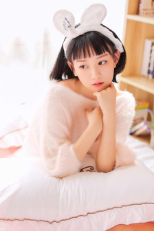 强行扒开双腿猛烈进入